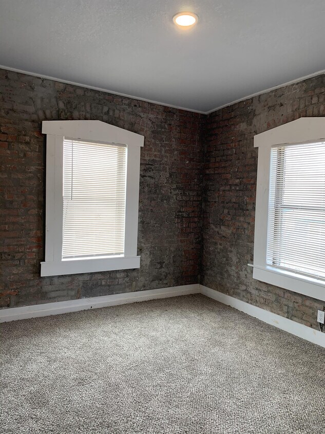 1010 Prospect Ave Unit 2N, Kansas City, MO 64127 Apartment for Rent