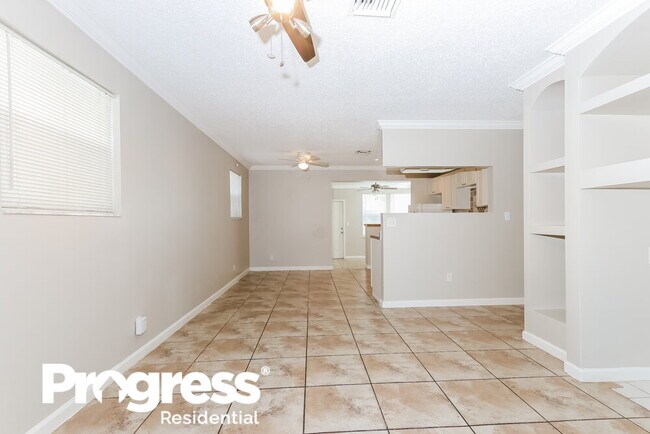 Building Photo - 923 Bradley Ct