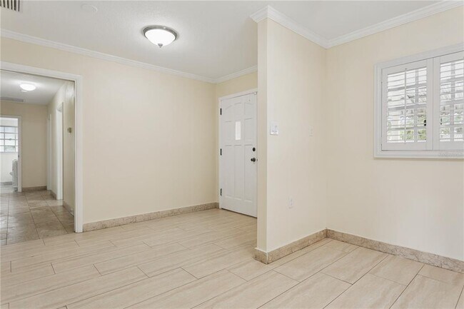 Foto del edificio - 4701 N Habana Ave