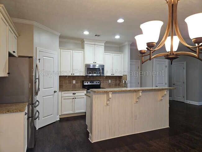 Building Photo - 905 Glenhaven Dr