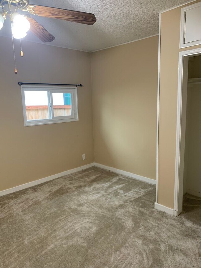 Building Photo - Just in Time For Summer: Charming home wit...