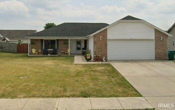 Building Photo - 1409 Roundtable Dr