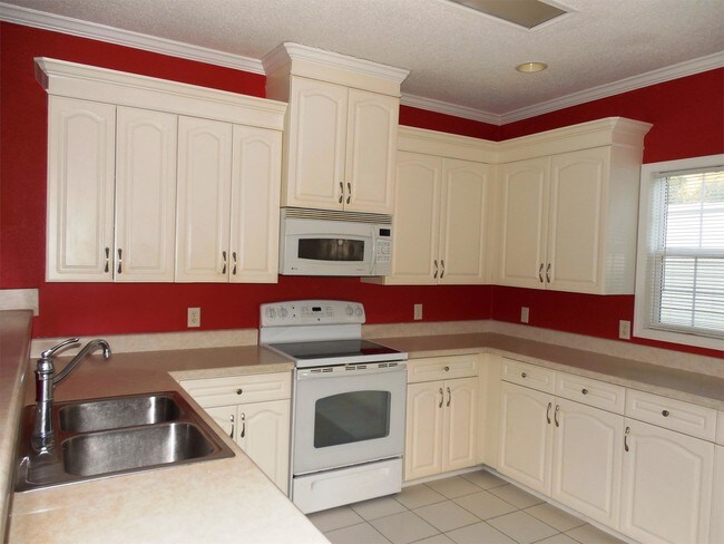 Foto del edificio - 7791 NW 144th St