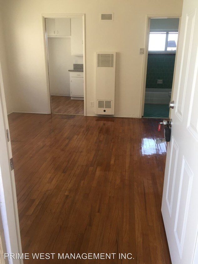 Building Photo - 307 S Commonwealth Ave