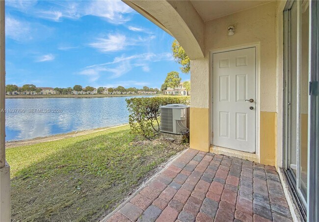 Foto del edificio - 2830 SW 83rd Terrace