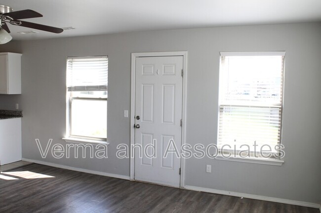 Foto del edificio - 5007 SW Fieldstone Blvd