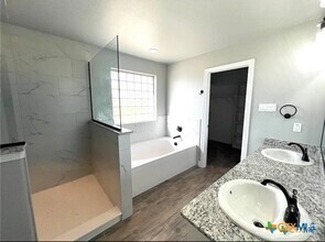 Building Photo - 913 Antelope Trail
