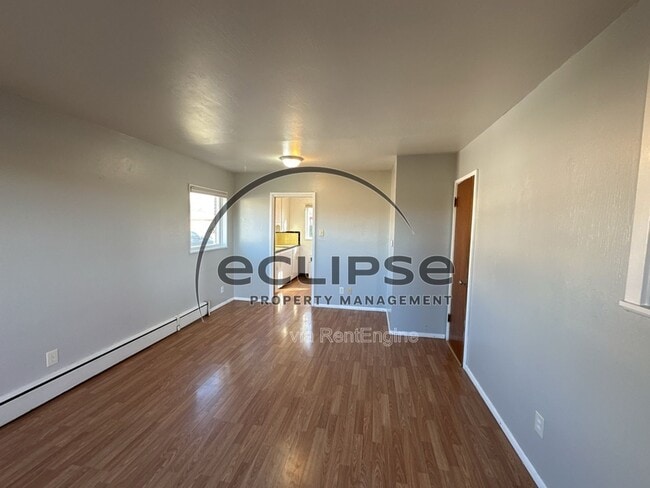 Building Photo - 1823 Gunnison Ave