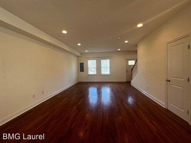 Building Photo - 4 br, 4.5 bath House - 5217 E St SE