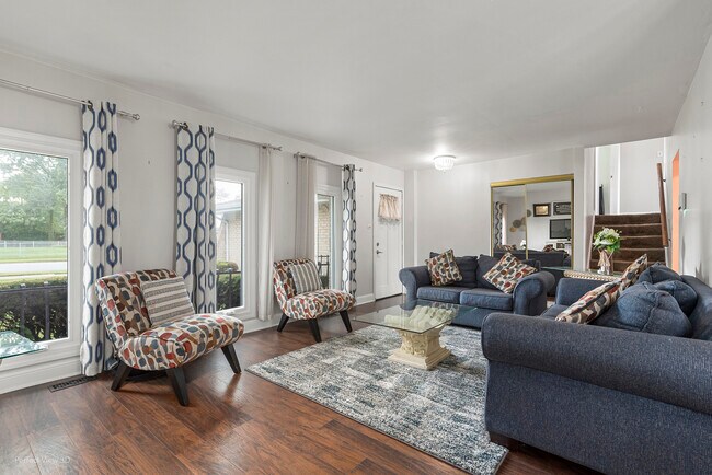 Foto del edificio - 1144 E 160th Pl