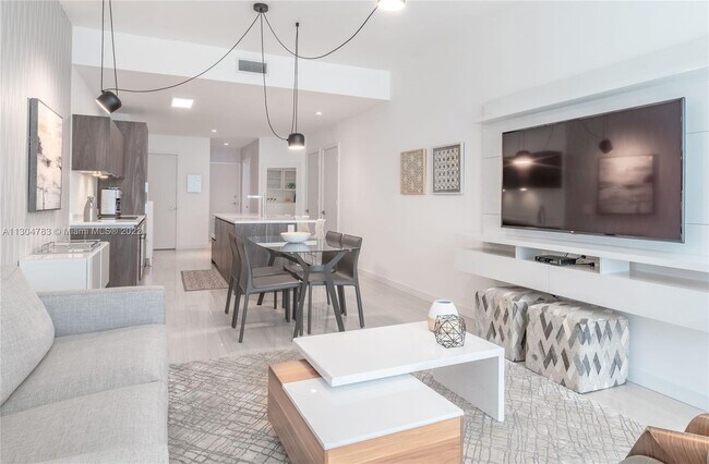 Foto del edificio - 480 NE 31st St