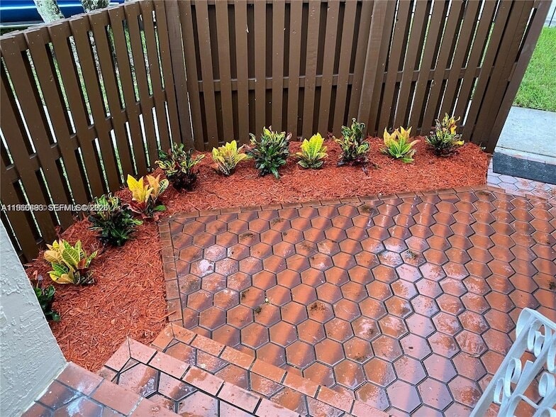 Photo - 10221 FONTAINEBLEAU Blvd Unit 203