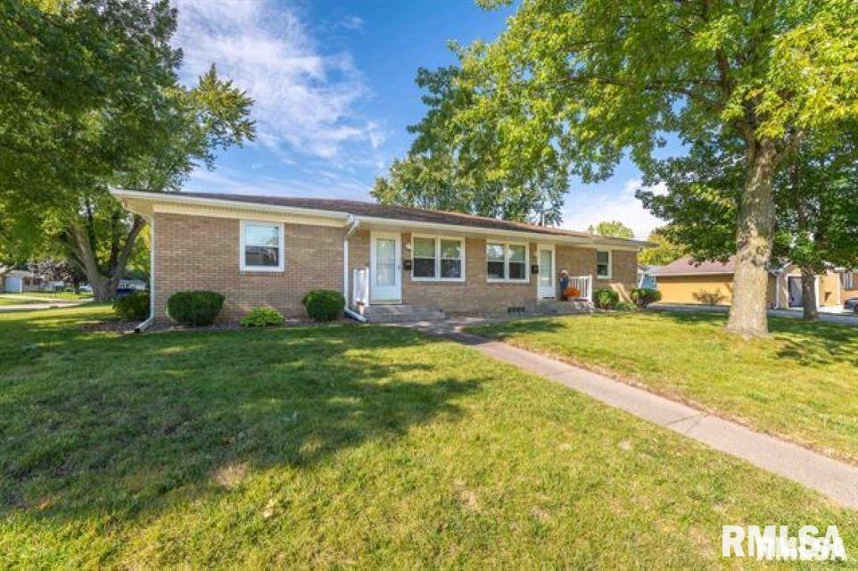 Foto principal - 3163 5th St