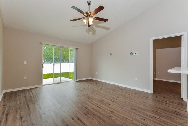 Foto del edificio - 2635 Winchester Cir