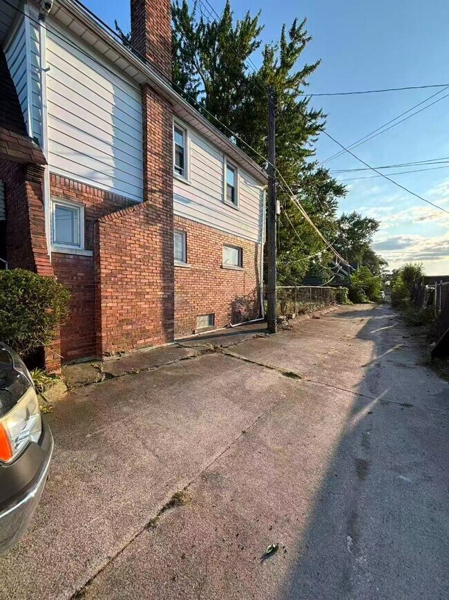 Foto del edificio - 15895 Ohio St