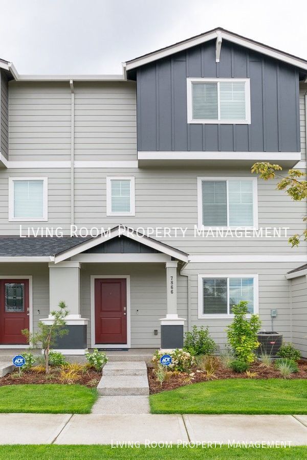 Foto del edificio - Spacious Townhome in Bethany with an Offic...