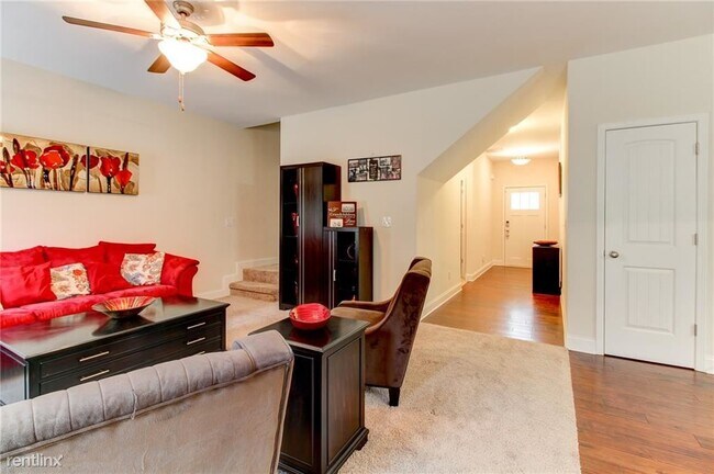 Foto del edificio - 5 br, 3 bath House - 4205 Lindsey Way