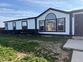 Building Photo - 26031 Wickerd Rd