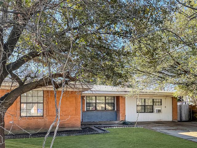 Building Photo - 2620 Crest Ridge Dr