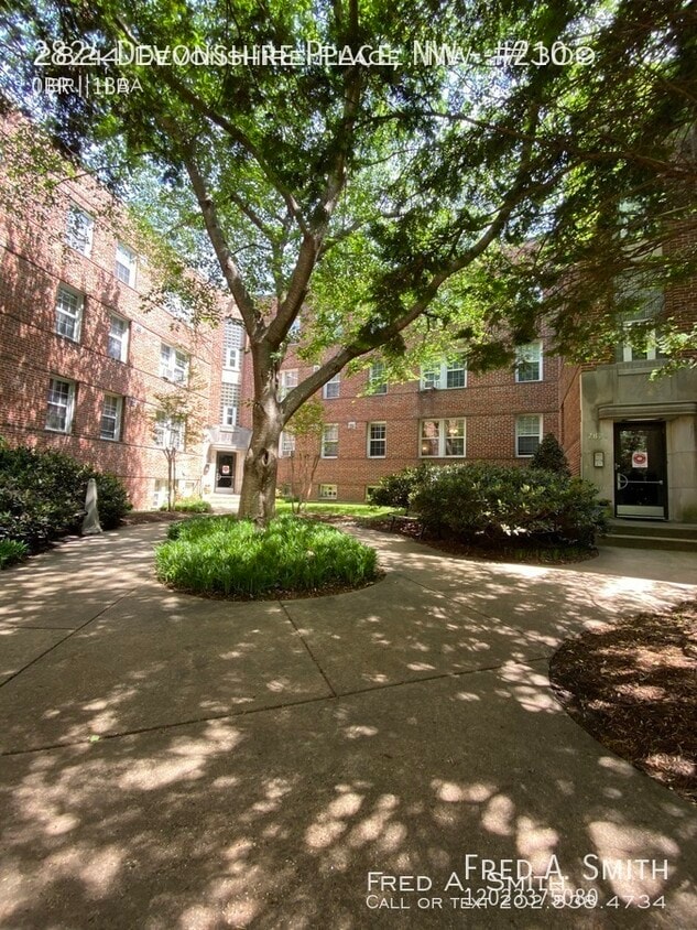 Foto principal - 2824 Devonshire Pl NW