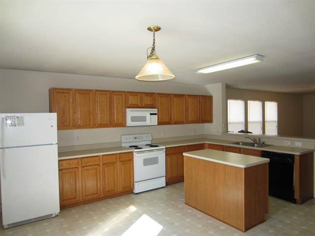 Building Photo - 2301 Overlook Ln