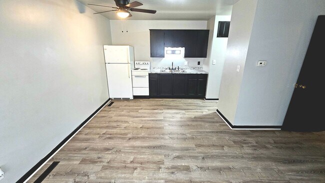 Foto del edificio - 126 Poplar St