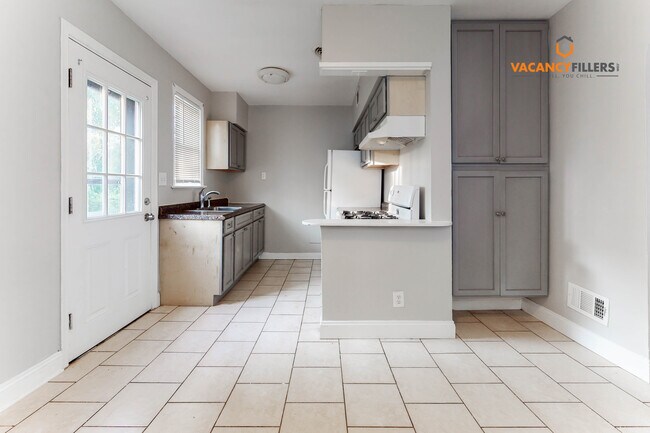 Foto del edificio - 5 bedroom in Pikesville!