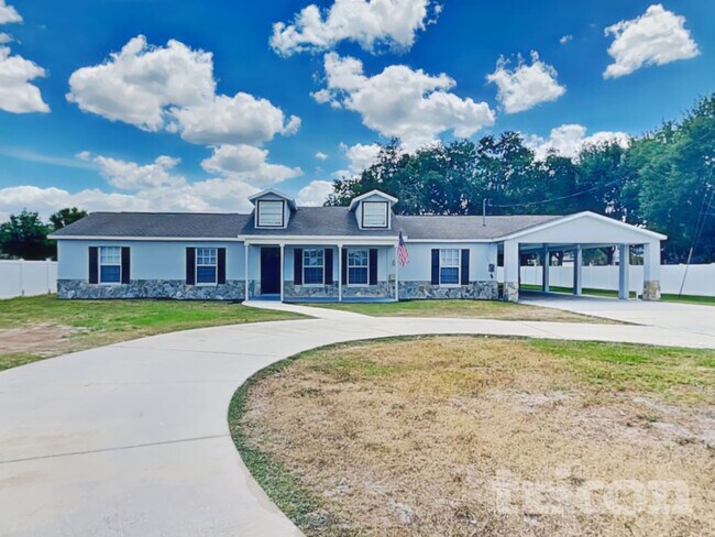 Foto del edificio - 7029 Symmes Rd