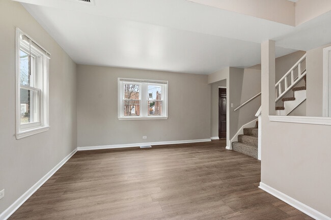 Building Photo - 14434 S Edbrooke Ave