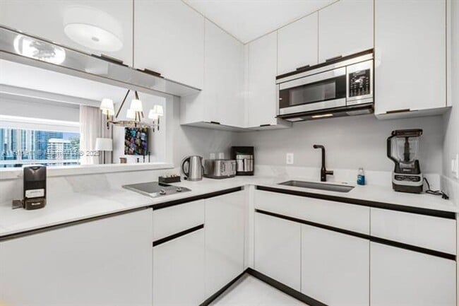 Foto del edificio - 1435 Brickell Ave