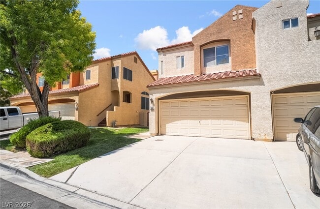 Building Photo - 1656 Cloister Ave