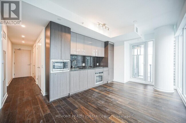 Building Photo - 115 Blue Jays Way