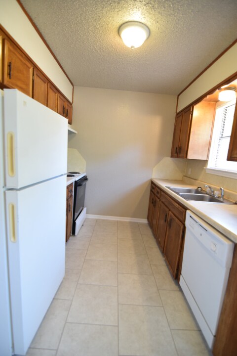 Foto del edificio - 2517 Hidden Valley Dr