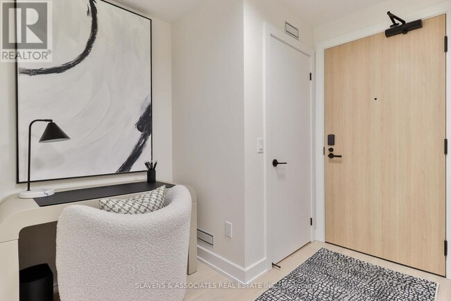 Building Photo - 35 Mercer St