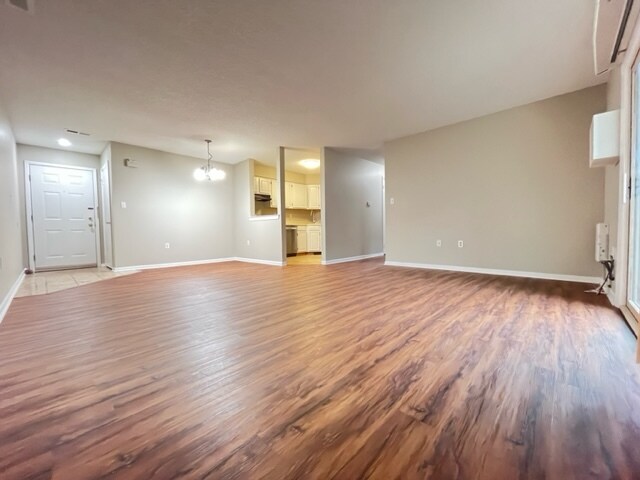 Living Room - 603 Ravens Crest Dr