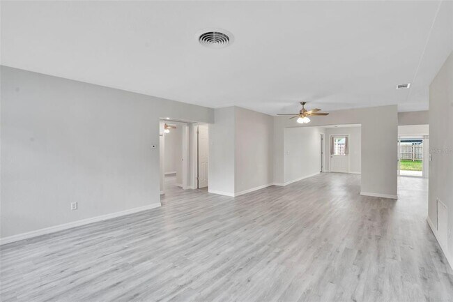 Foto del edificio - 4550 16th Ave N