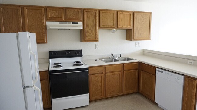 Building Photo - 3301 Hereford Ln