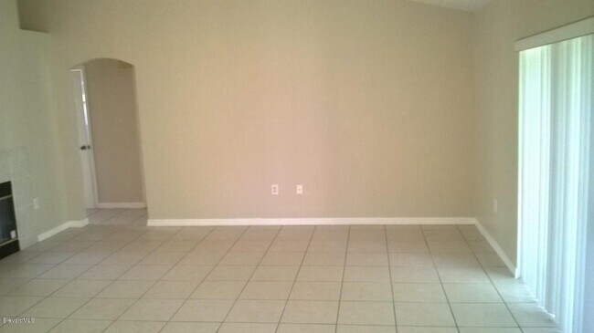 Foto del edificio - 995 Black Coral Ave NW