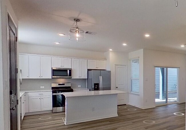 Foto del edificio - 22700 Elyson Falls Dr