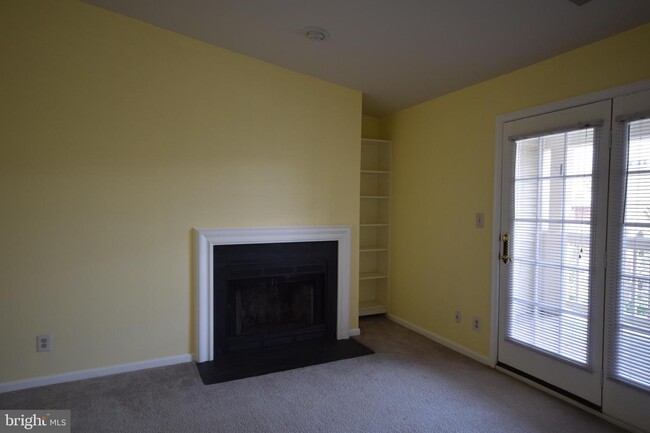 Building Photo - 7512 Ashby Ln
