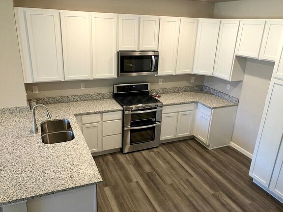 Foto del edificio - 14845 E Belleview Dr