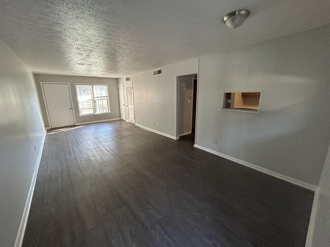 Foto del edificio - 3210 Tallywood Dr