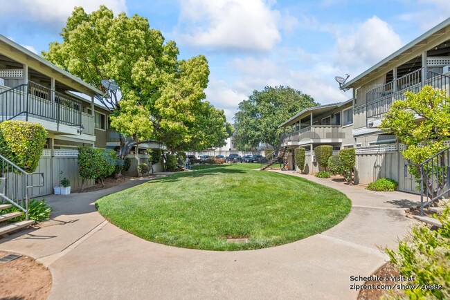 Building Photo - 1231 Juniper Dr
