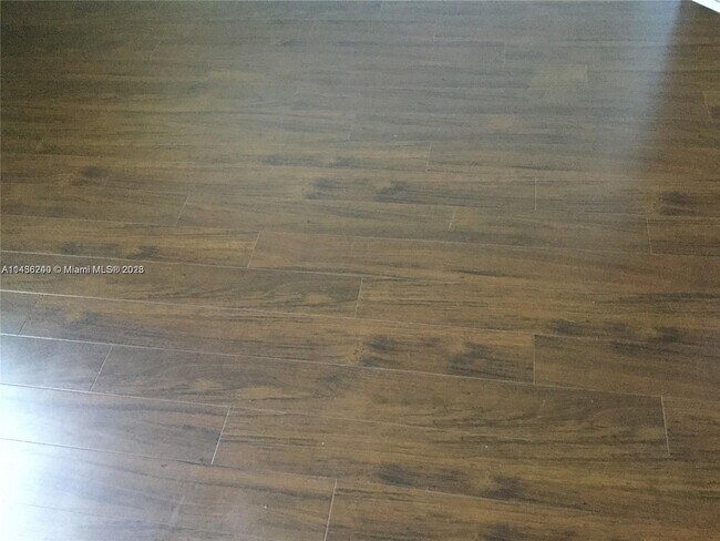Foto del edificio - 2731 SE 12th Pl