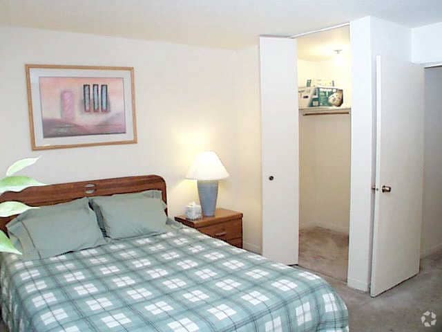 Habitación principal - Kings Court Apartments