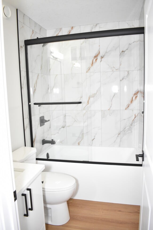 Building Photo - 13538-110A 110a Ave NW