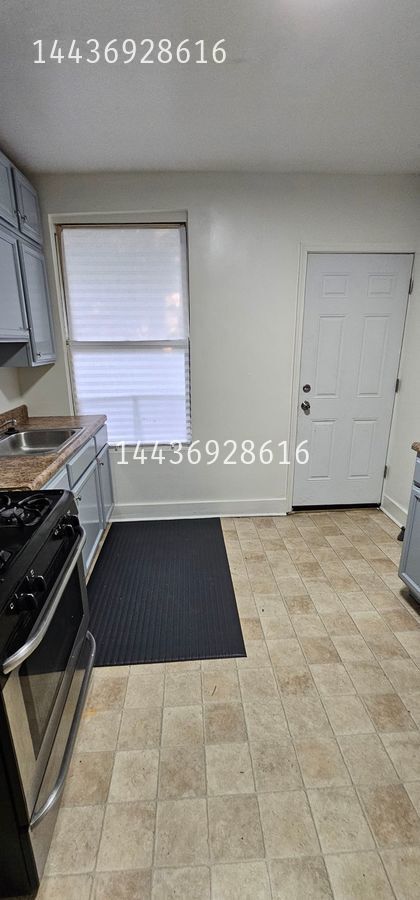 Foto del edificio - 722 N Monroe St
