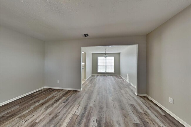 Building Photo - 3615 Darnell Ct