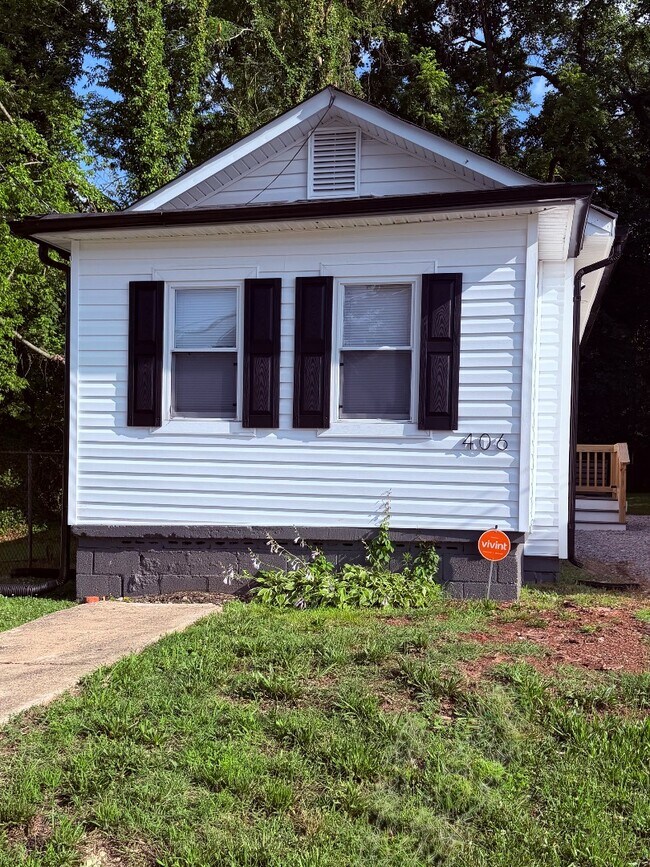 Building Photo - 406 St Mark St