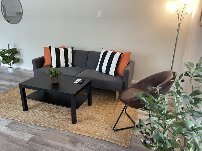 Foto del edificio - 2635 SW 24th Ave